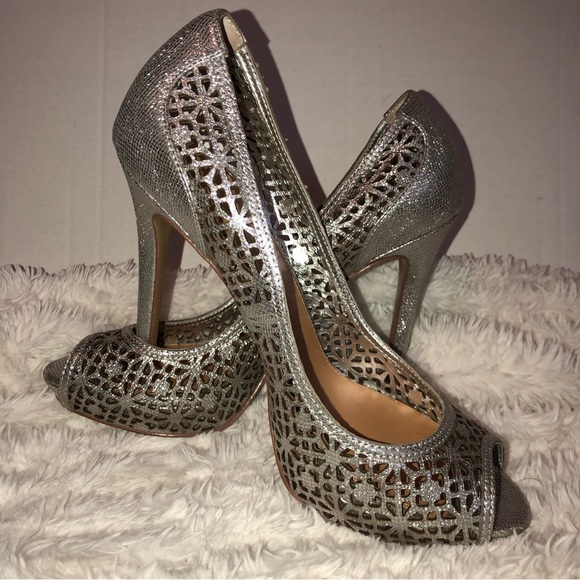 Badgley mischka peep toe heels - Picture 1 of 9